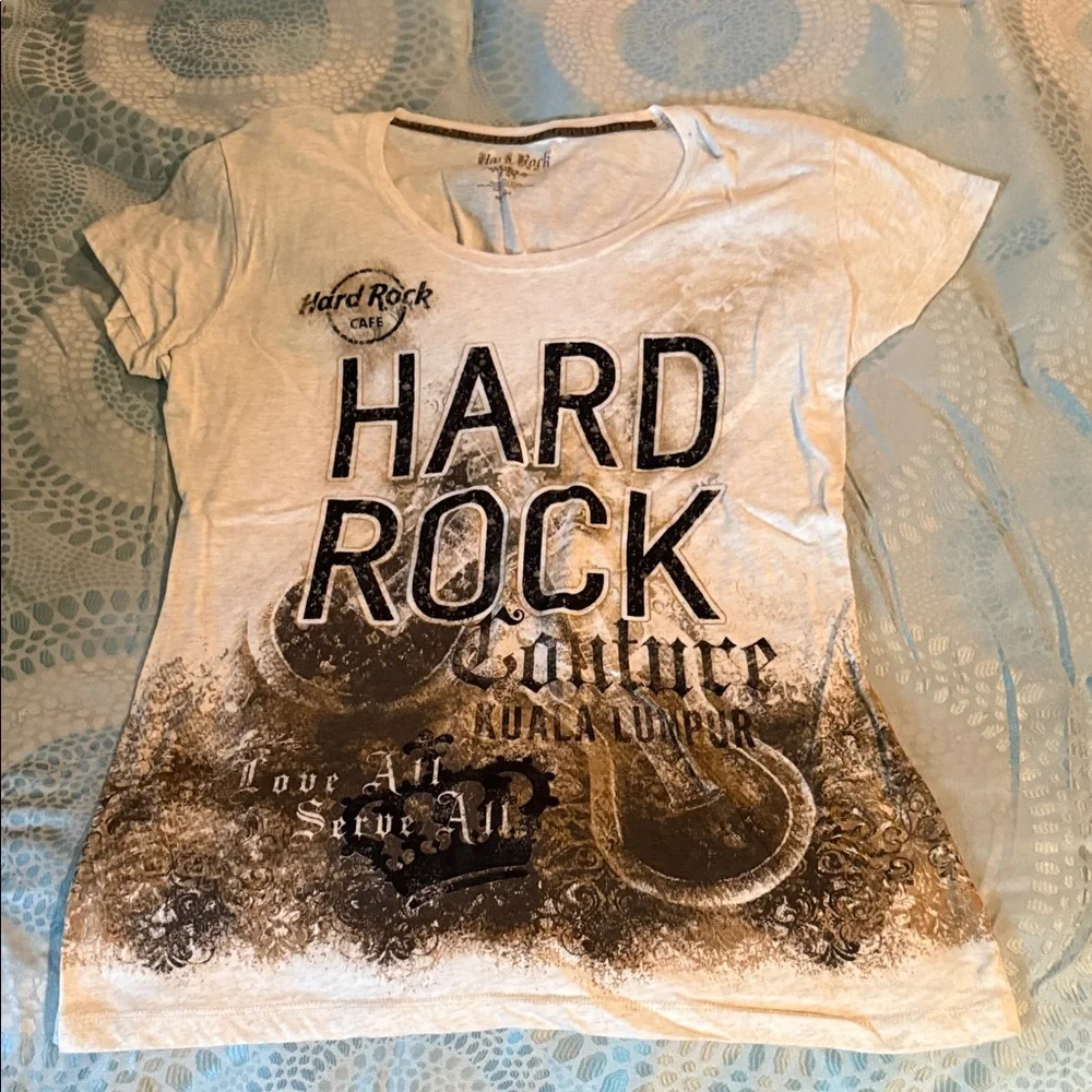 Hard Rock Cafe Beige and Brown Graphic Tee - Picture 1 of 4